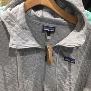 Patagonia Tops - Best seller!!! Organic cotton quilt Patagonia Tops - Best seller!!! Organic cotton quilt